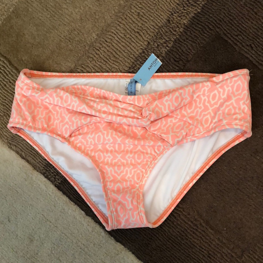 NWT Antonio Melani Bikini Bottom size M